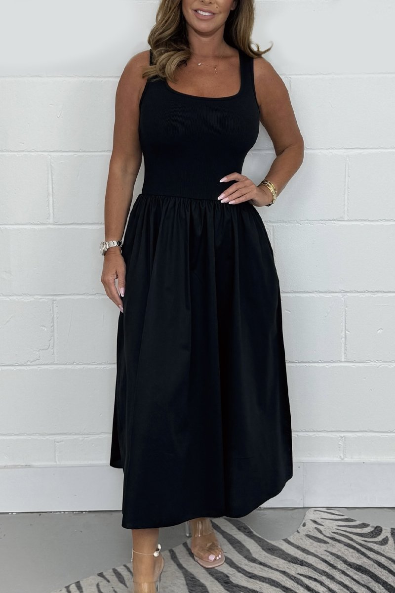 Anne™ | Elegant ensfarvet sommerkjole